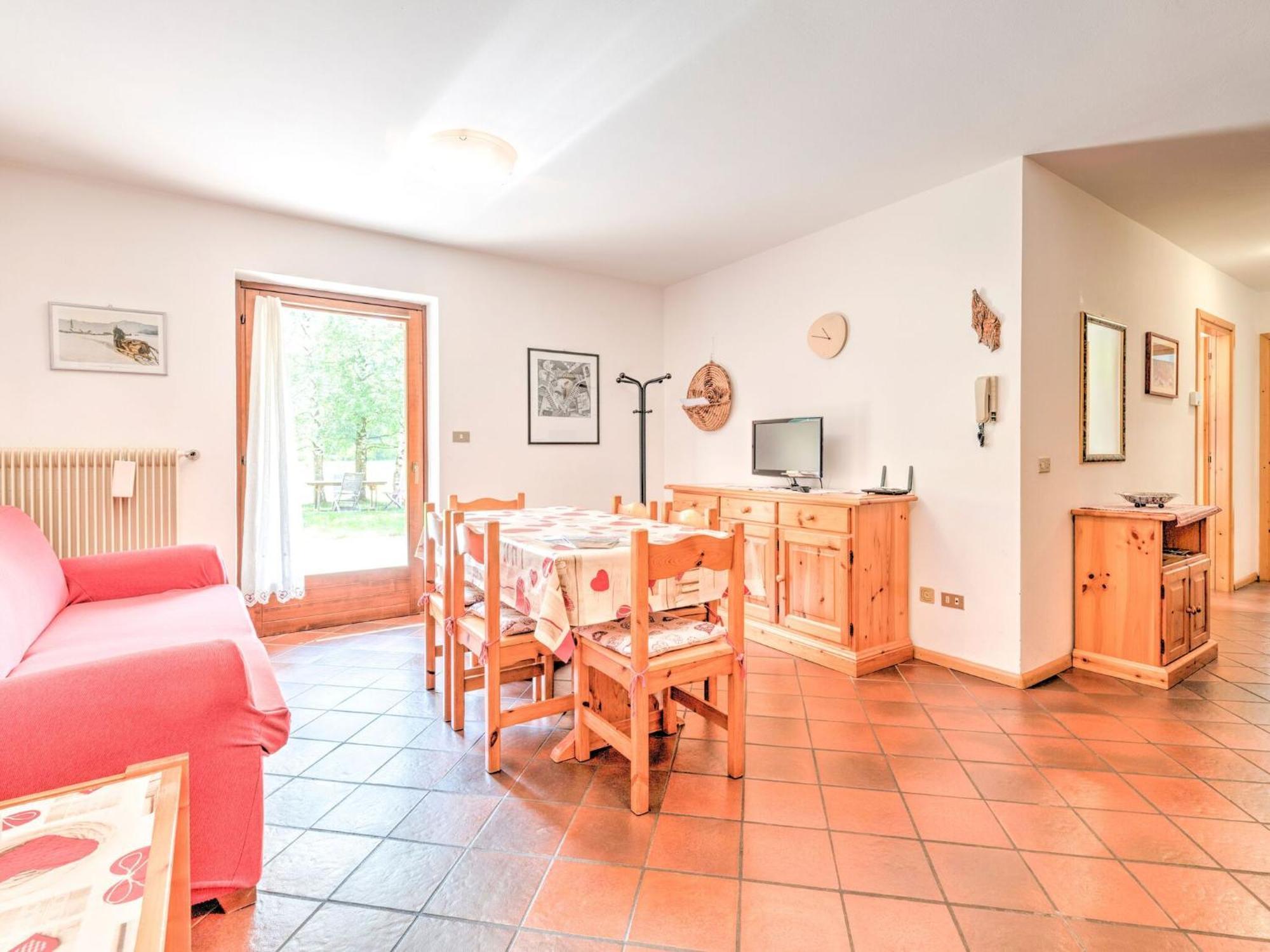 Spacious Chalet With Garden Near Ski Area In Tyrol Pozza di Fassa Exterior foto